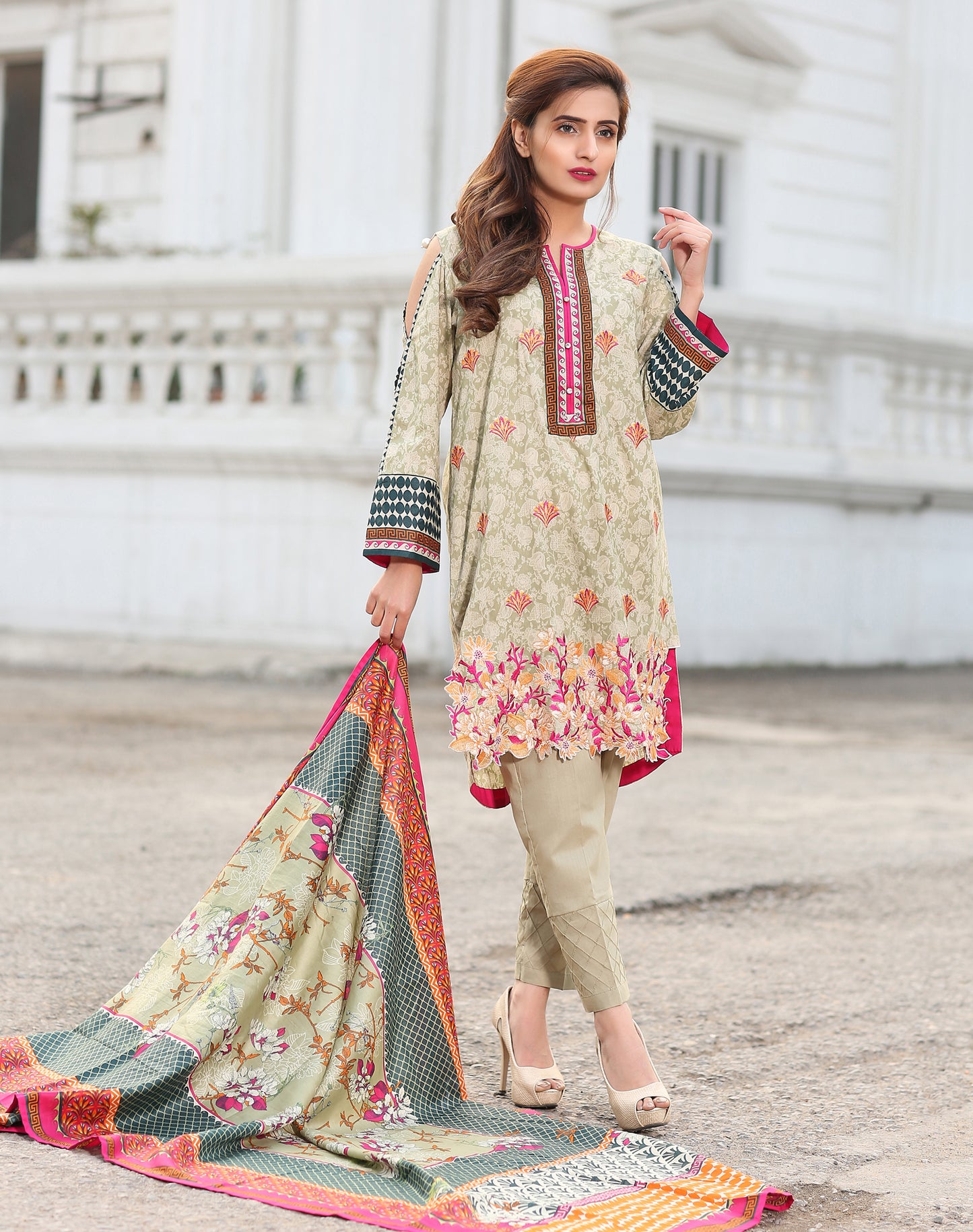Flora Embroidered Lawn EC003A